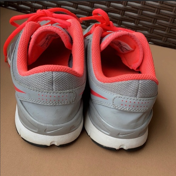 Size 7.5 Nike Training Flex TR2 Runners - Picture 4 of 7
